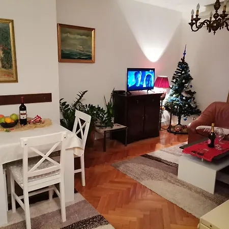 Rajana , - Hram Svetog Save Apartment Belgrade